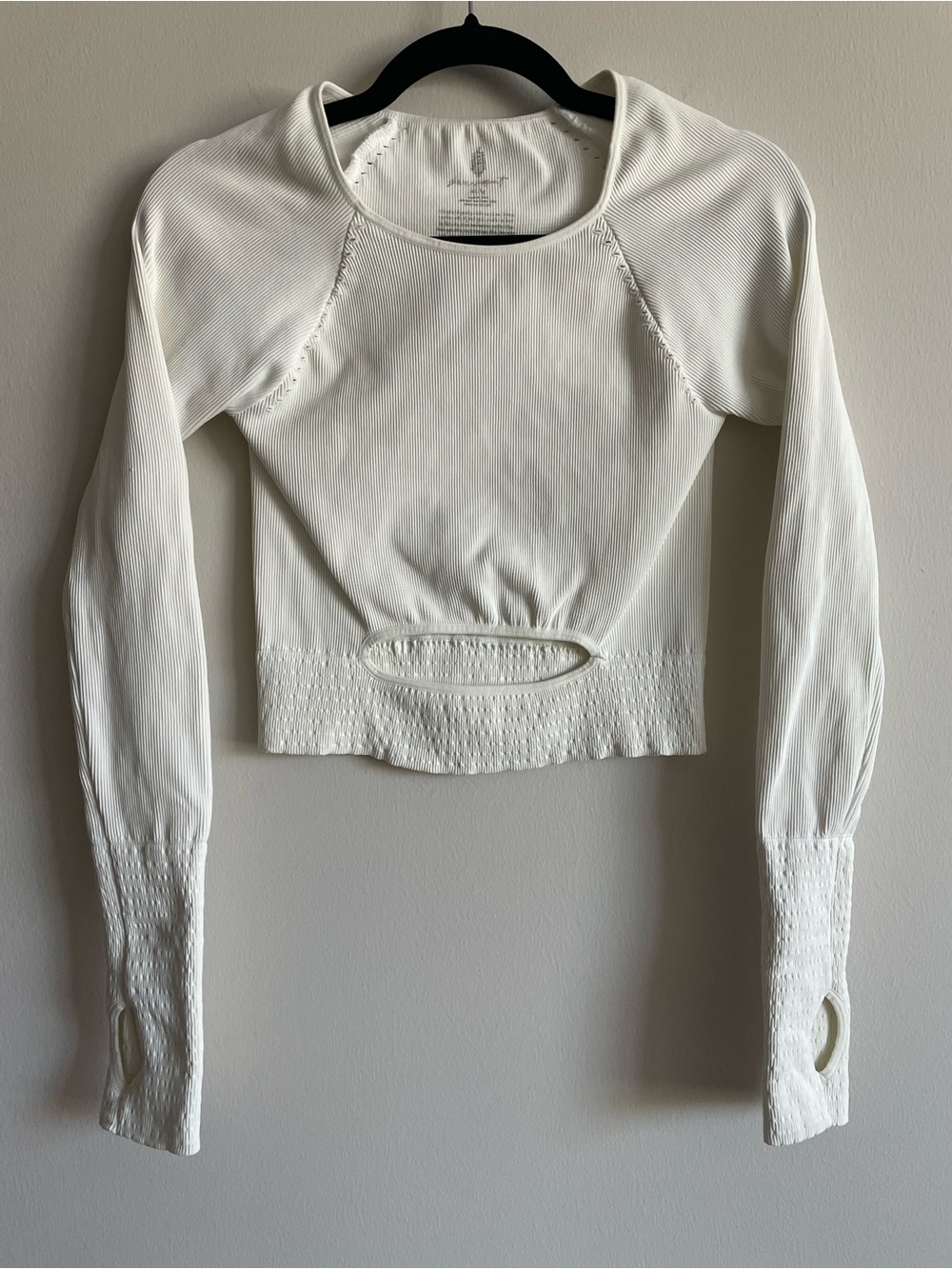 FP Movement White Cream Cut it Out Long-Sleeve top cutout thumbholes XL/L